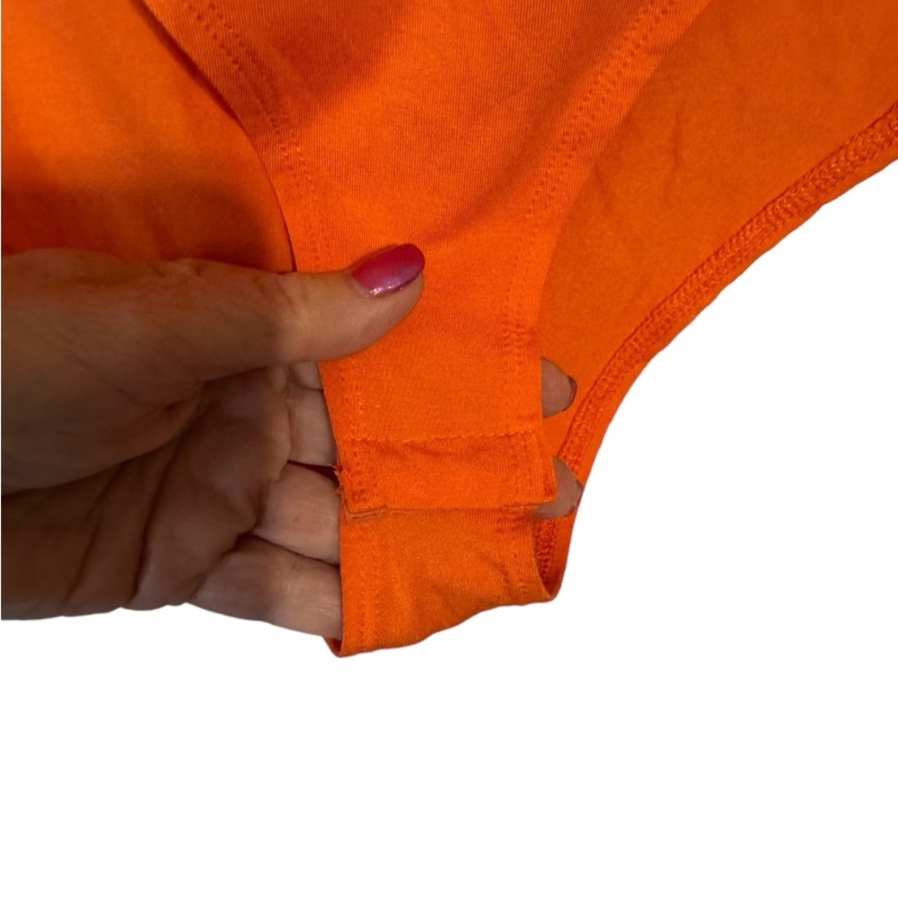* NWT   ORANGE BODYSUIT TOP   LARGE/XLARGE   #G - Picture 4 of 7